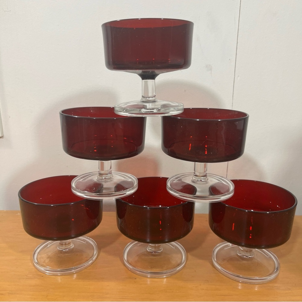 Vintage Ruby Red MCM Champagne Sherbet Glasses Cristal D'arques Durand Barware